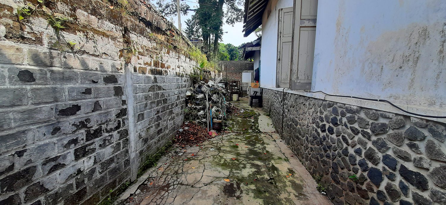 RUMAH HITUNG TANAH DI JALAN IR.H. JUANDA DAGO BANDUNG - 19