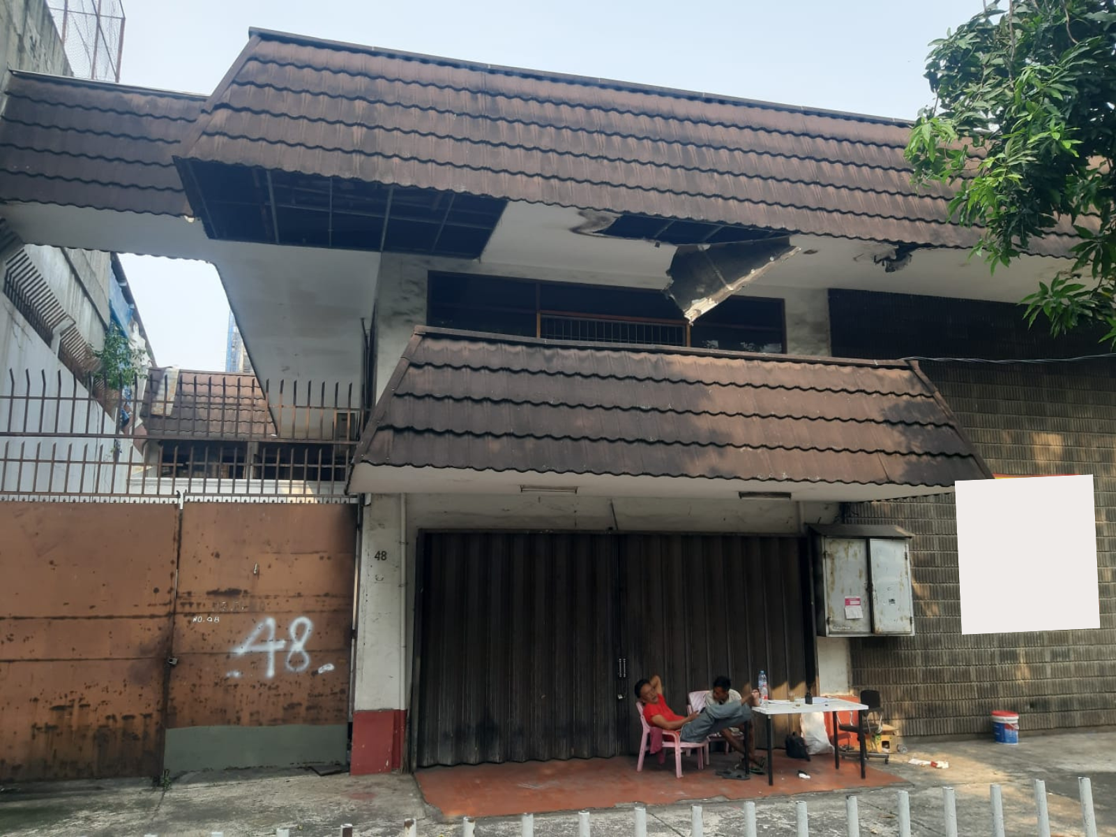 Dijual Murah Rumah Kantor di Tanjung Duren, Jakarta Barat - 2