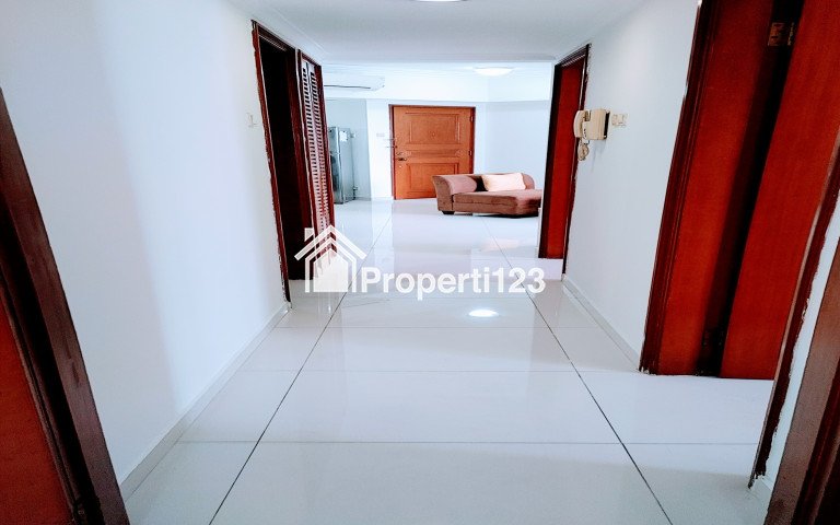 Apartment Sudirman Tower Condominium - 11
