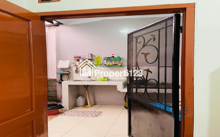 Rumah dijual lokasi Sukahati, Cibinong - 4