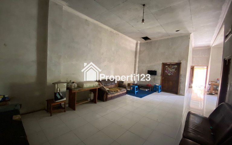 Gudang Tanah Sempolan Jember - 2