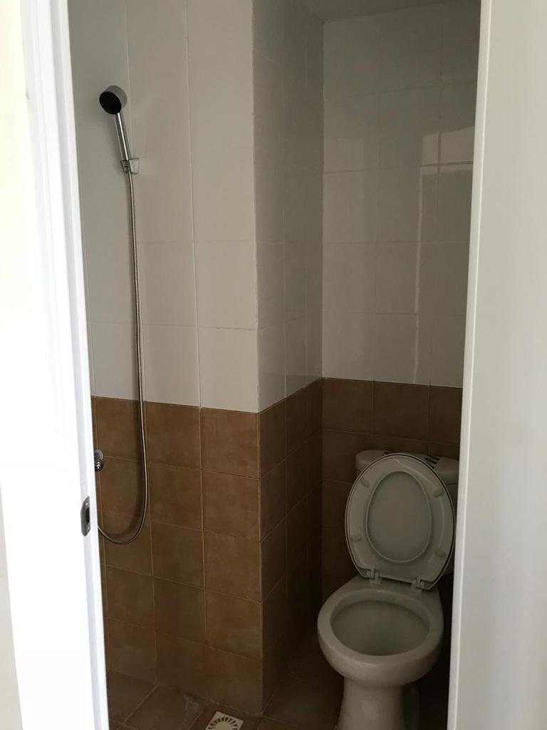 Apartment the green pramuka city 2 kamar Kosong tower Magnolia Mall - 4