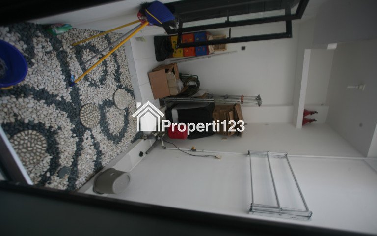 Jual Rumah 2 Lantai - 2