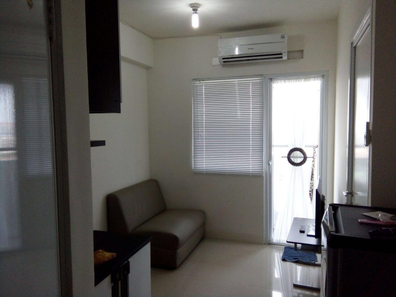Apartment the green pramuka city studio furnish lengkap bagus - 4