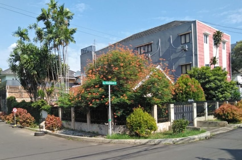 RUMAH HOOK, hitung tanah, LT= 385m2, Cilandak Jakarta Selatan - 4