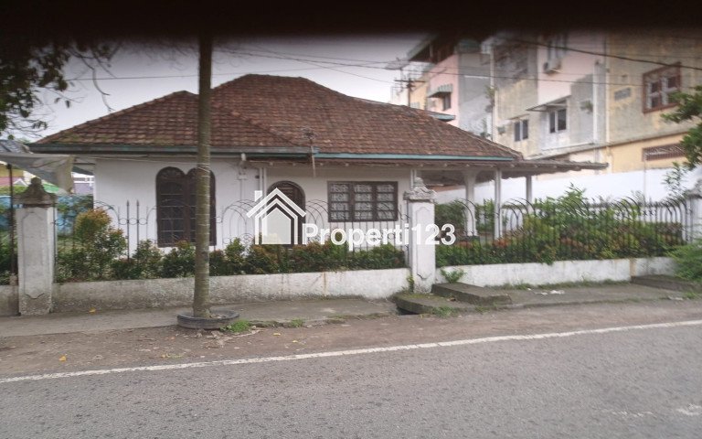 Di Jual Rumah Tanah Tengah Pusat Kota Medan 2 Lantai Jalan Japaris Rahmadsyah - 3