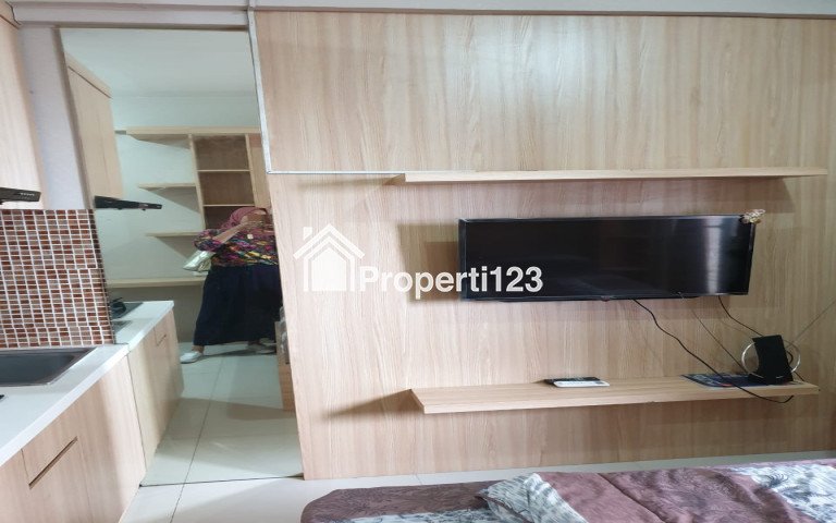 The green pramuka city apartement studio furnish per bulan - 1