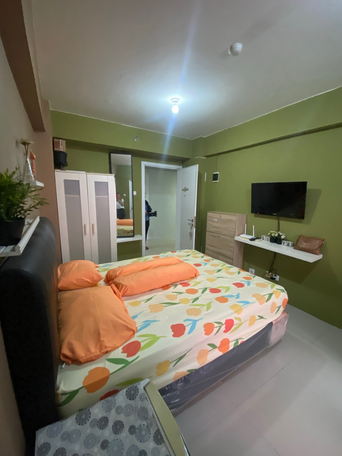 The green pramuka city apartement studio furnish per tahun - 2