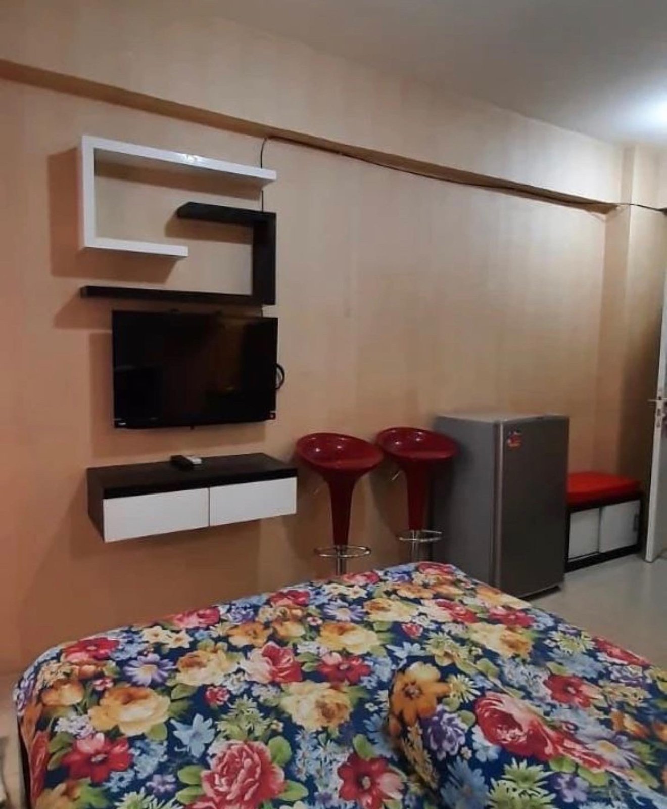 Apartment the green pramuka city studio furnish tower Bougenville - 4