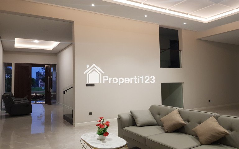 Rumah baru  gress Waterfront Citraland Surabaya barat - 4