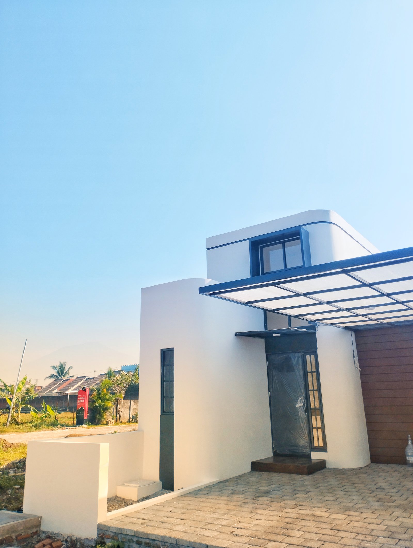 Rumah Futuristik di Sulfat Kota Malang - 9