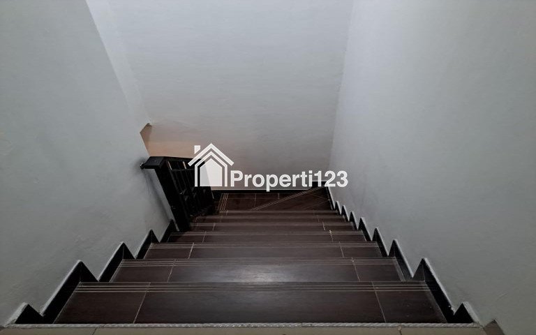 DIKONTRAKKAN RUMAH 2 LANTAI DI TANGERANG (FULL FURNISHED) - 6