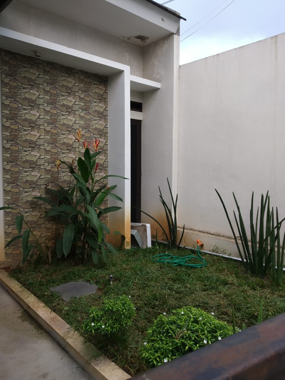 Disewakan Rumah Tahunan dekat Pamulang, BSD, Depok, Jakarta Selatan - 14