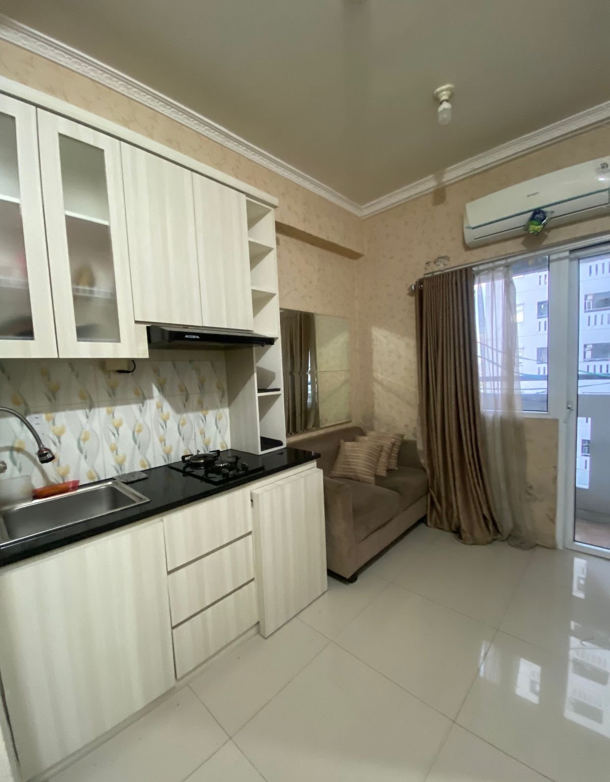 The green pramuka city 2 kamar furnish sewa per Bulan. - 2