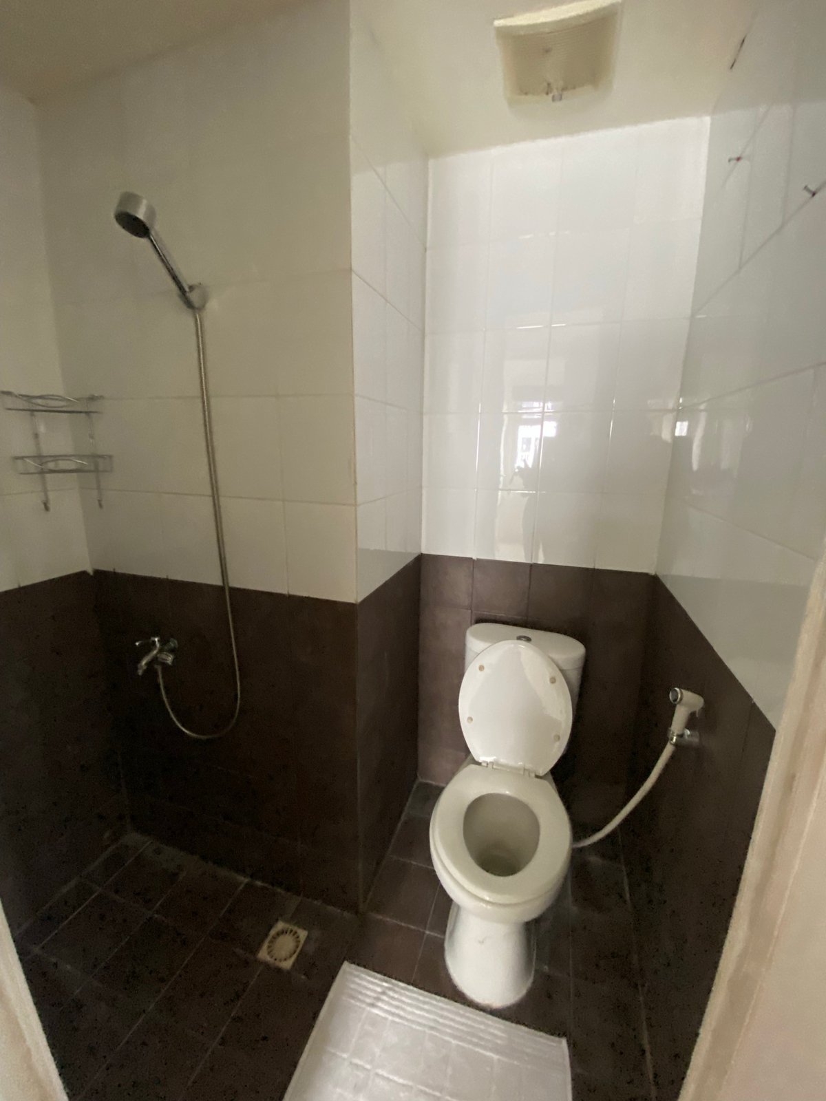 Apartment the green pramuka city 2 kamar furnish tower Orchid Mall - 14