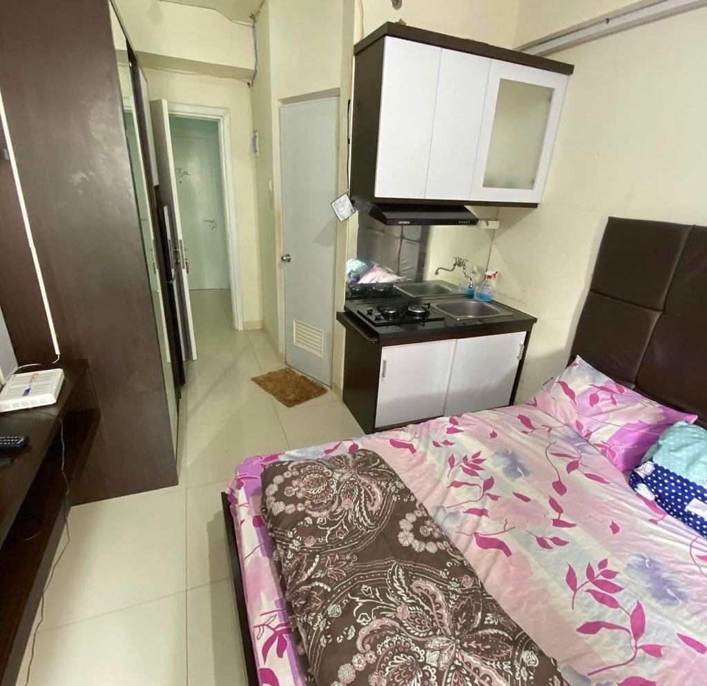 Apartment the green pramuka city studio furnish tower Chrysant - 4