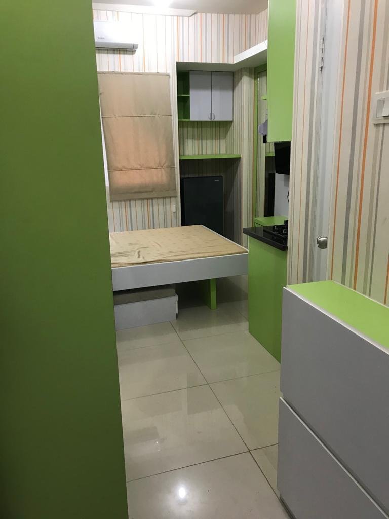 Apartment the green pramuka city studio furnish tower Scarlett Mall. - 4