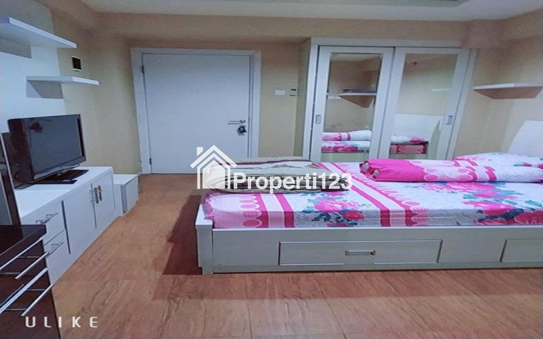 The green pramuka city apartement studio furnish per tahun - 1