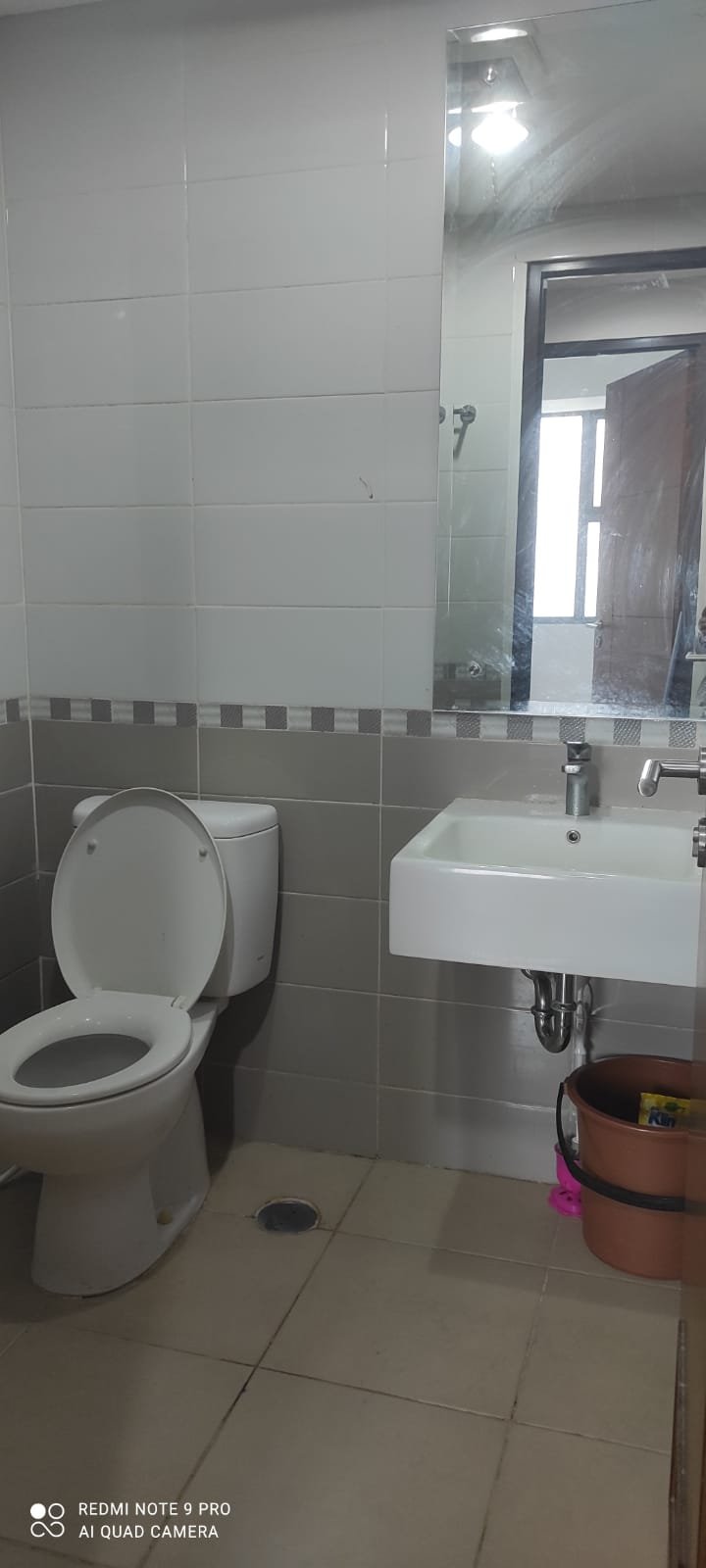 Apartemen Luas dan tenang - 34