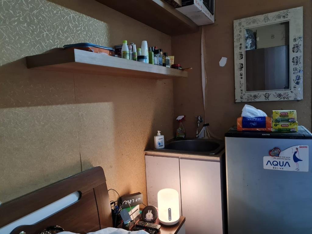 Apartment the green pramuka city studio furnish tower Pino - 4