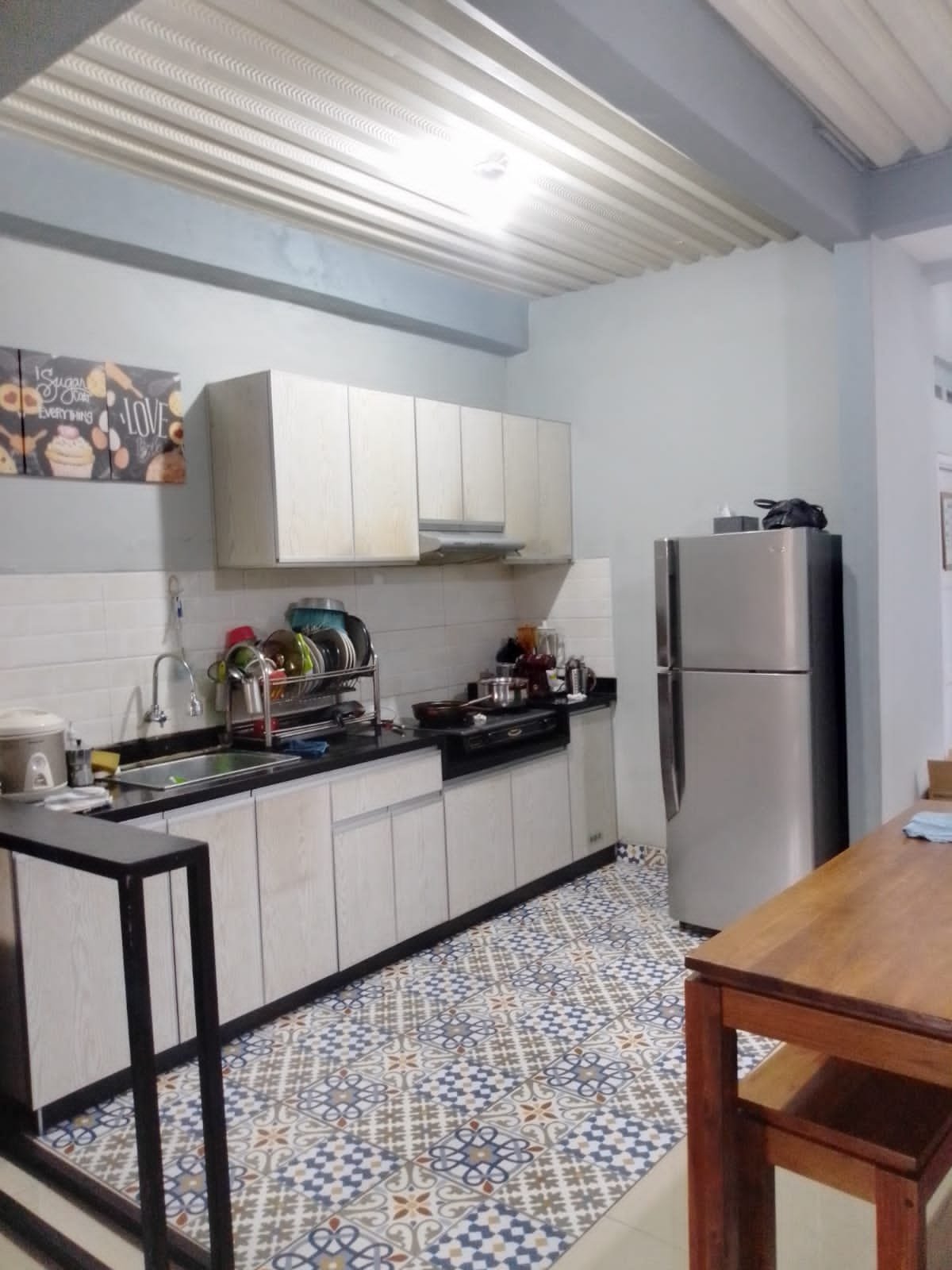 Dijual Rumah Lokasi Strategis di Mediterania Regency Cikunir - 13