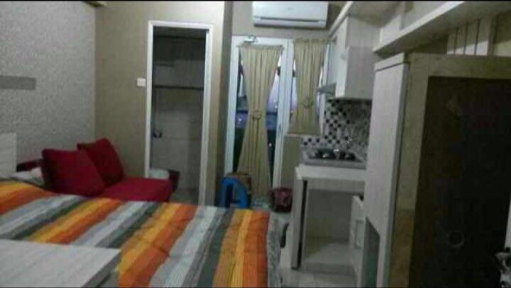 Apartment the green pramuka city studio furnish - 4