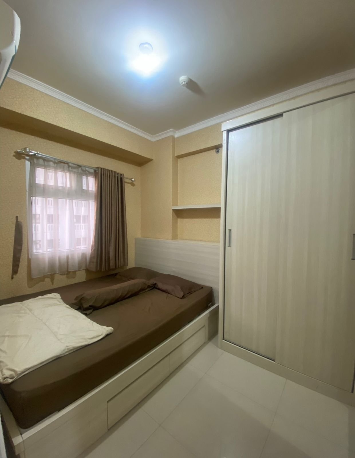 The green pramuka city 2 kamar furnish sewa per Bulan - 14