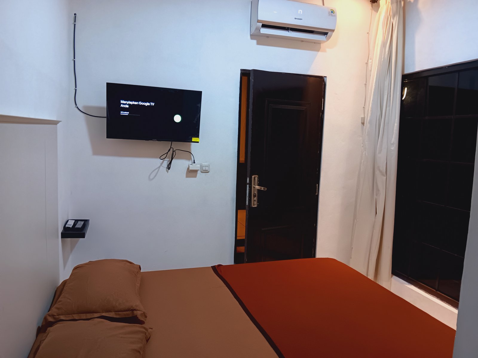 Hotel di tengah kota solo laris - 1