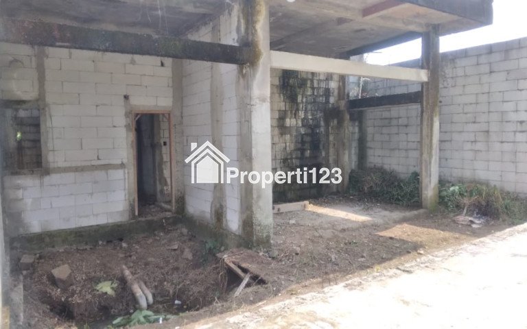 Rumah sudah di bagun setengah jadi design mewah 2 lantai harga murah - 5