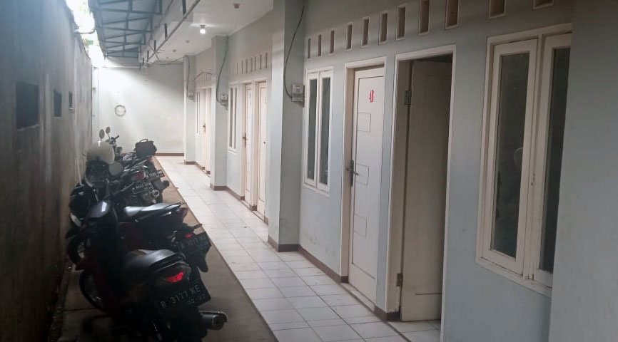 Dijual Cepat Bangunan Kontrakan 2 Lantai, 18 Pintu, di Pamulang Barat, Tangerang Selatan - 4