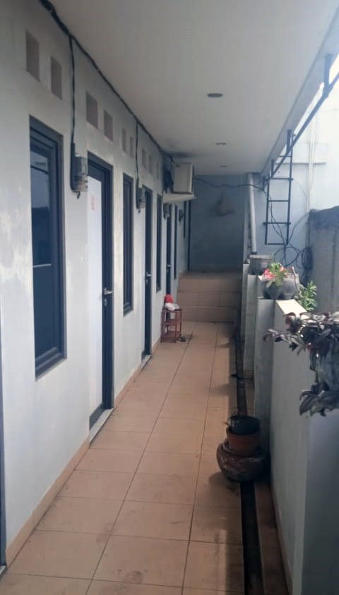 Dijual Cepat Bangunan Kontrakan 2 Lantai, 18 Pintu, di Pamulang Barat, Tangerang Selatan - 6