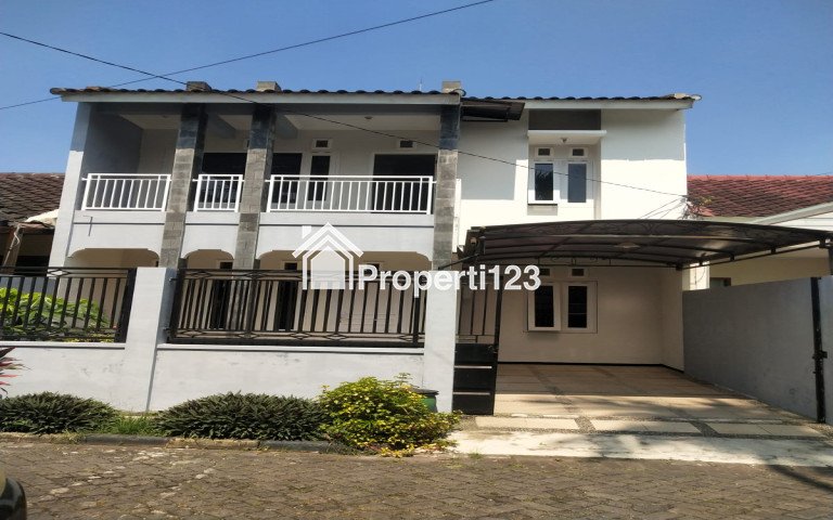 TURUN HARGA - RUMAH 2 LANTAI FURNISHED SIAP HUNI TUNGGULWULUNG - 1