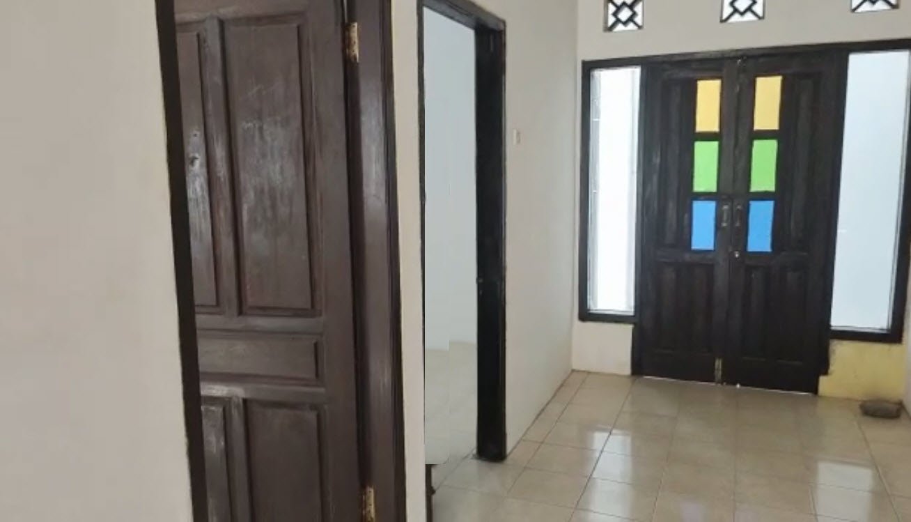 RUMAH SIAP HUNI, DEKAT WISATA PEMANDIAN DAN CANDI SINGOSARI - 2