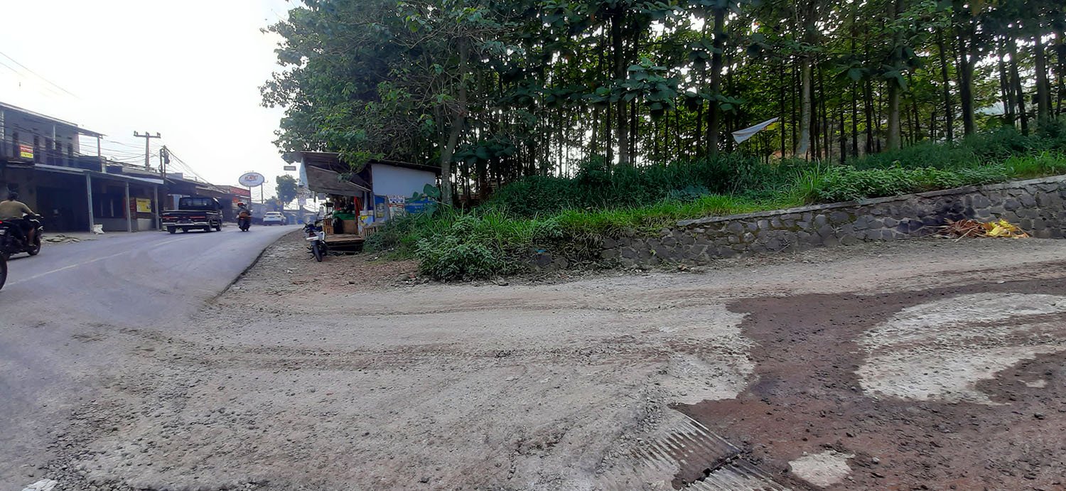 TANAH KOMERSIAL DI JALAN RAYA BATUJAJAR BANDUNG BARAT - 24