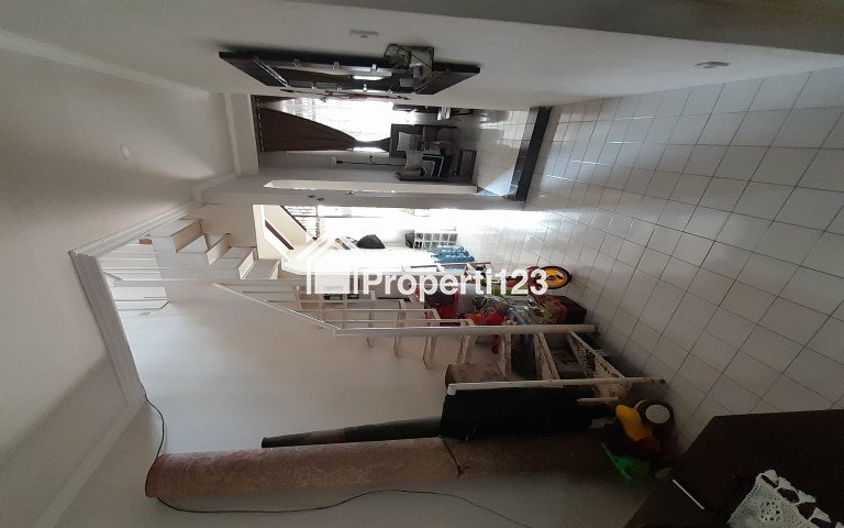 Dijual Rumah di Bintaro Sektor 2 - 7