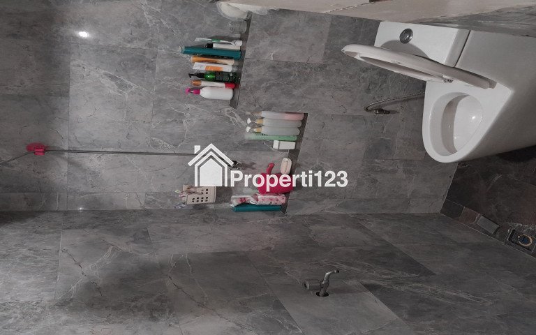 Dijual Rumah di Bintaro Sektor 2 - 9