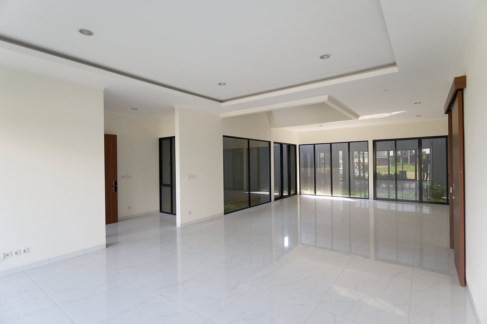 Rumah Cantik, Alamat Rumah Cantik, Hadap Selatan, Posisi Hook, Eldora Suvarna Sutera - 4