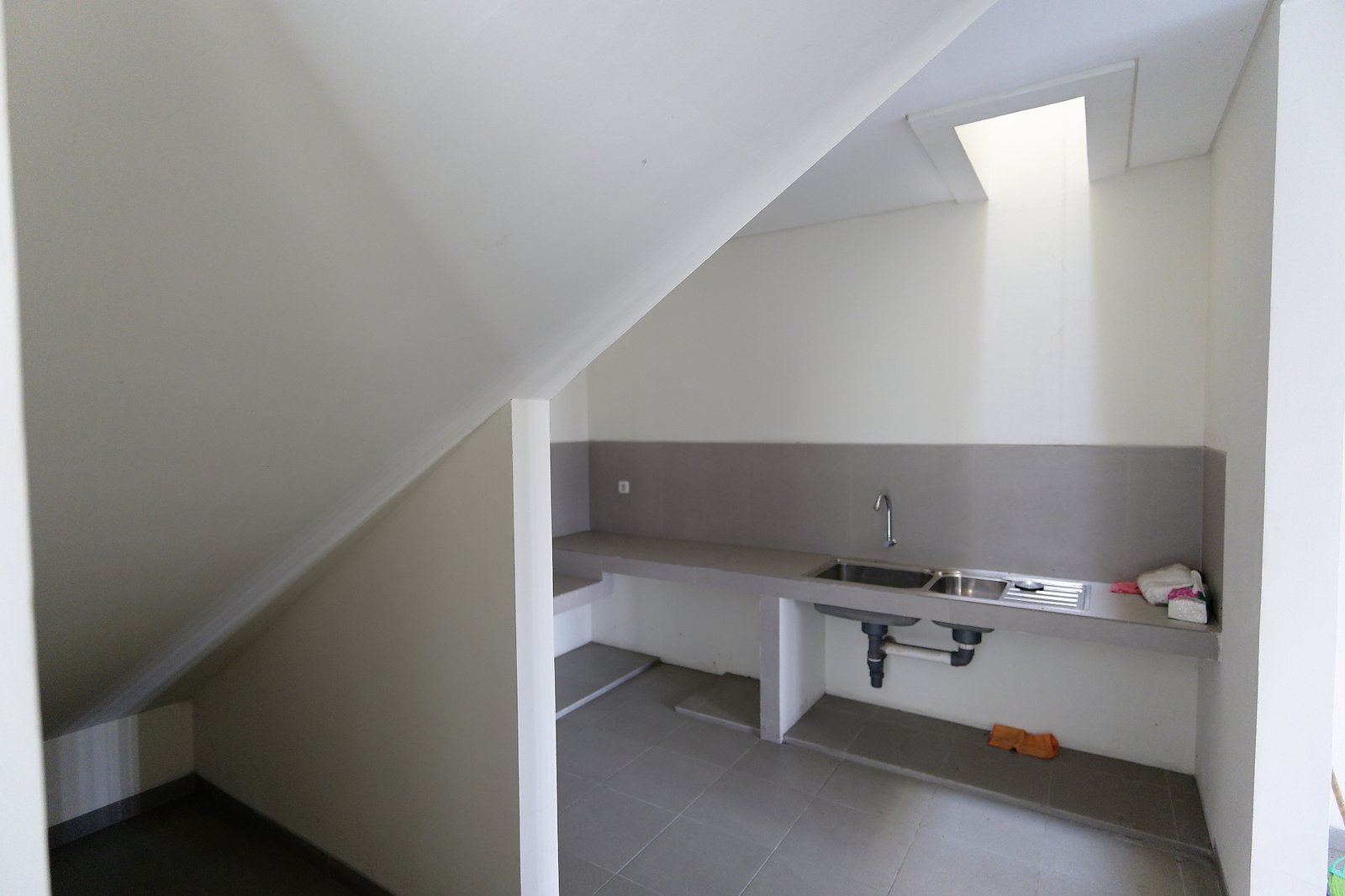 Rumah Cantik, Alamat Rumah Cantik, Hadap Selatan, Posisi Hook, Eldora Suvarna Sutera - 6