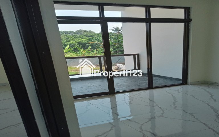 Rumah Super Exclusive 2 Lantai - 6
