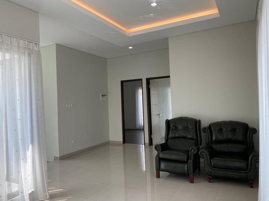 RUMAH 2 LANTAI LOKASI STRATEGIS DEKAT JALAN TB SIMATUPANG - 14