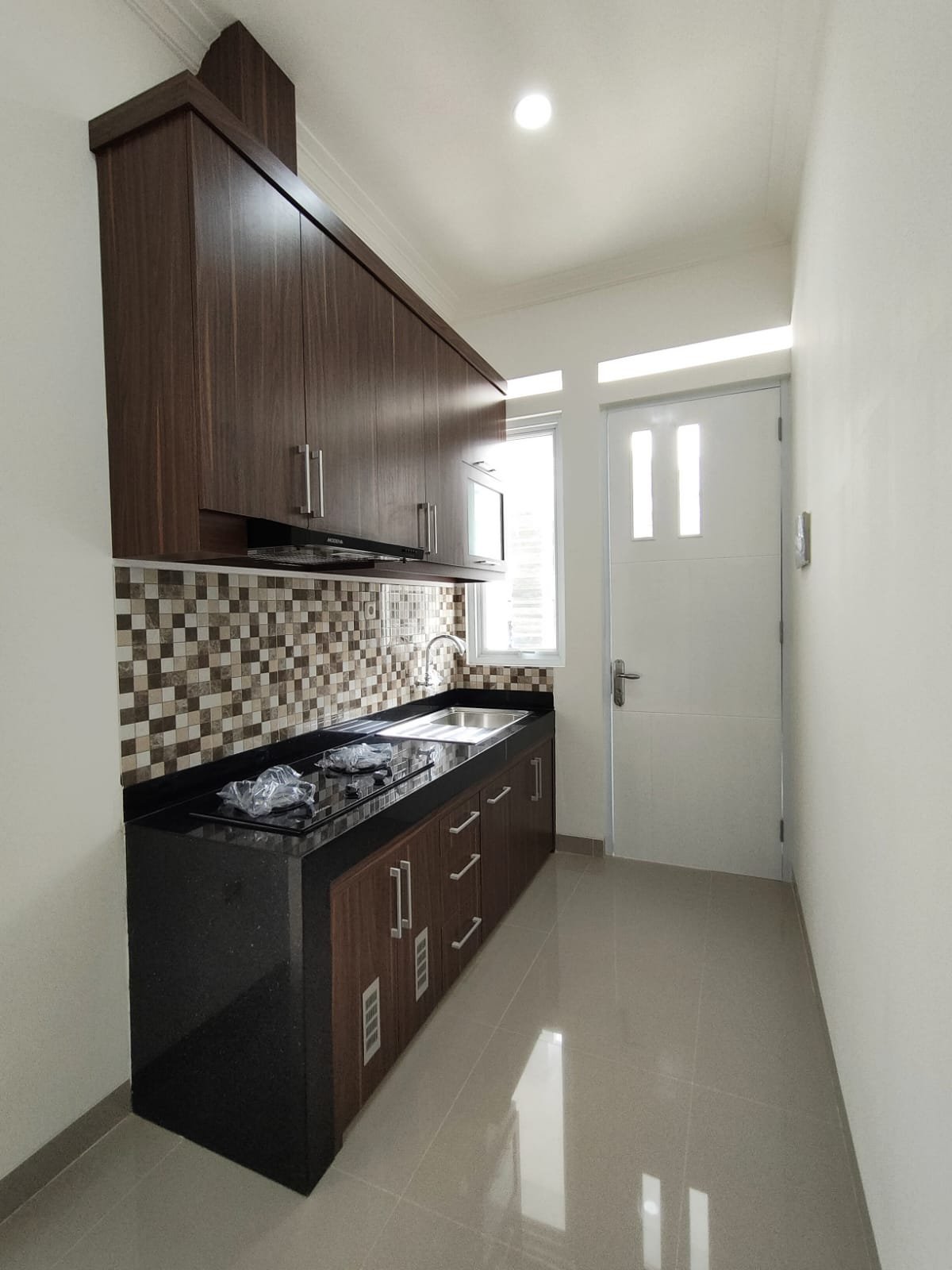 Rumah 2 Lantai dalam Cluster masih ada halaman belakang luas di cilandak jakarta selatan - 18