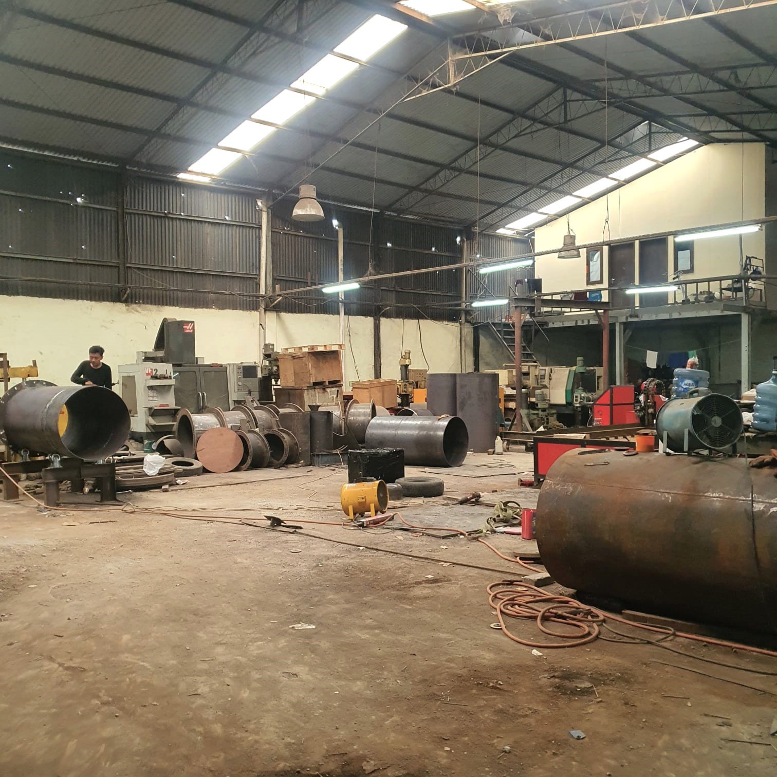 Dijual Gudang/Workshop Jalan Raya Inspeksi Kalimalang Cibitung - 8