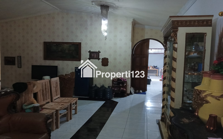 TURUN HARGA! RUMAH PANGKALAN JATI DI PINGGIR JALAN - 2