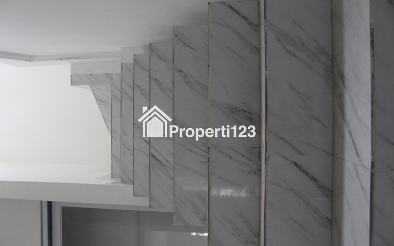 Rumah Smart Home 5 Kamar Desain Minimalis Modern di Tangerang Selatan - 4