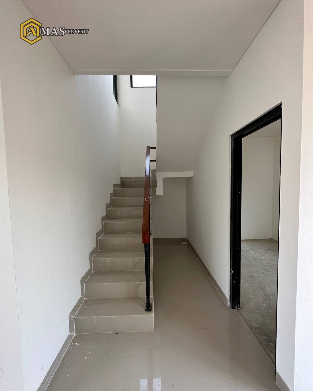 RUMAH MEWAH BERKONSEP JEPANG 2 LANTAI DI CINANGKA HARGA HANYA 800-AN JUTA - 11