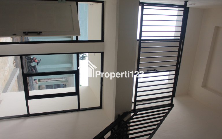 Rumah Siap Huni 200 Jutaan 2 Lantai All In dekat Untirta Serang - 3