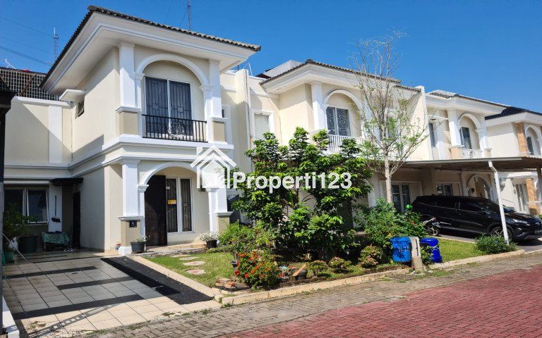 Dijual Rumah 2 Lantai di Cluster ILROSA, Gading Serpong - 1