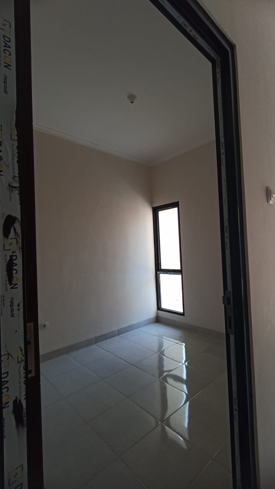 Rumah Dijual 1 Lantai Siap Huni dekat BSD, Serpong - 8