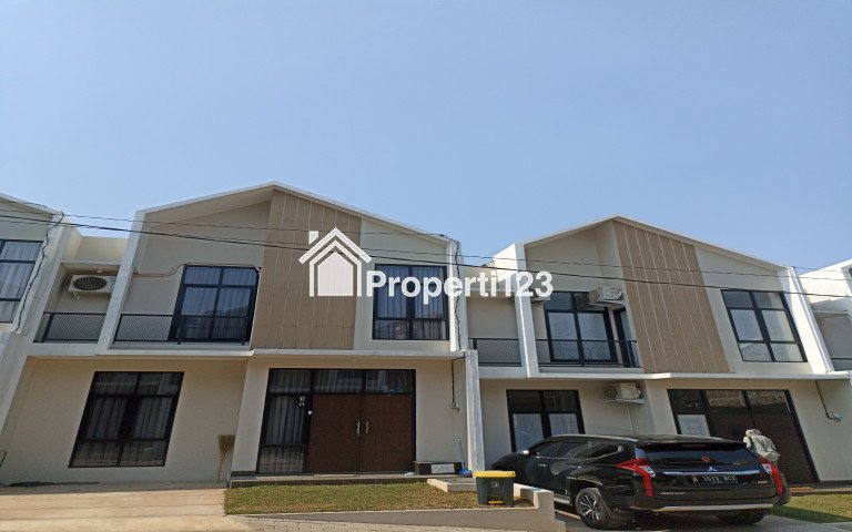 Rumah Mewah Dijual 2 Lantai di Ciater, Serpong, Tangerang Selatan - 1