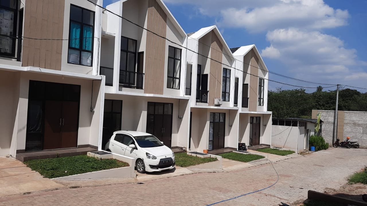 Dijual Rumah Asri 2 Lantai Dekat Taman Kota di BSD Serpong, Tangerang Selatan - 4